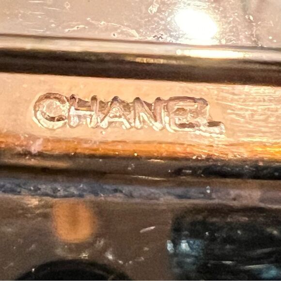 Chanel Vintage 1970s Gripoix & GP Brooch With COA - Picture 4 of 7